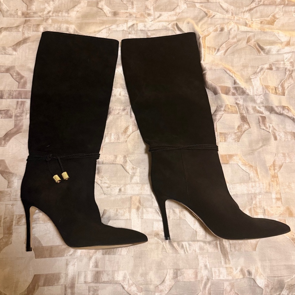 Lindsay Black Suede Knee High Boot Comfortable Valentine Stiletto Size 11